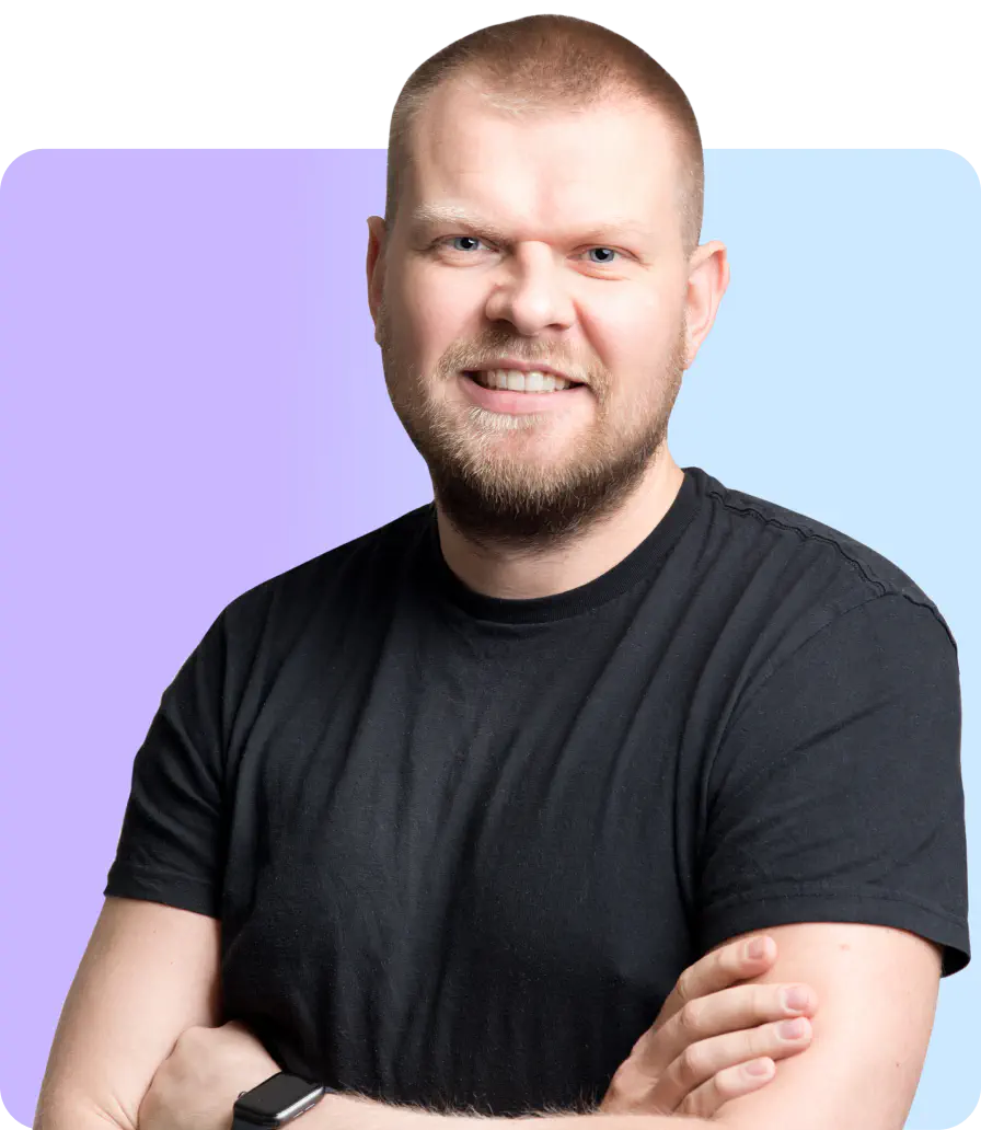 A photograph of Szymon Klimczak, the Chief Growth Officer at Text