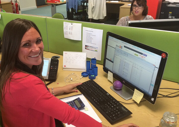 Gemma using LiveChat to talk with Direct365 customers